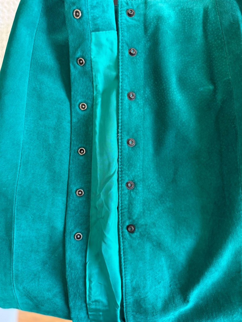 Vintage P.E. Canada Emerald Suede Leather Midi Skirt Made in Canada - Picture 6 of 6